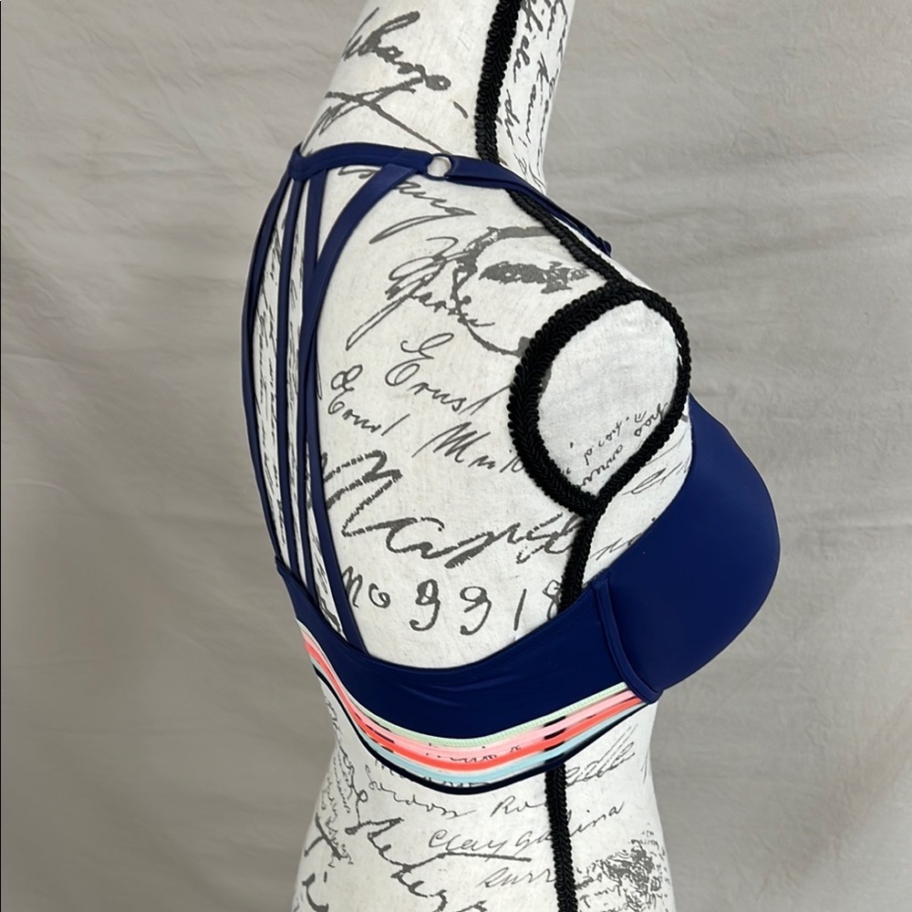 Pink Victoria’s Secret strappy wear everywhere wire push up 34DD